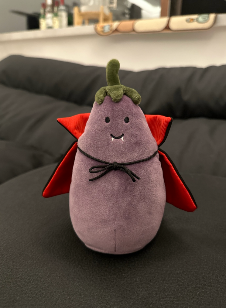 Jellycat Vivacious Aubergine Vampire